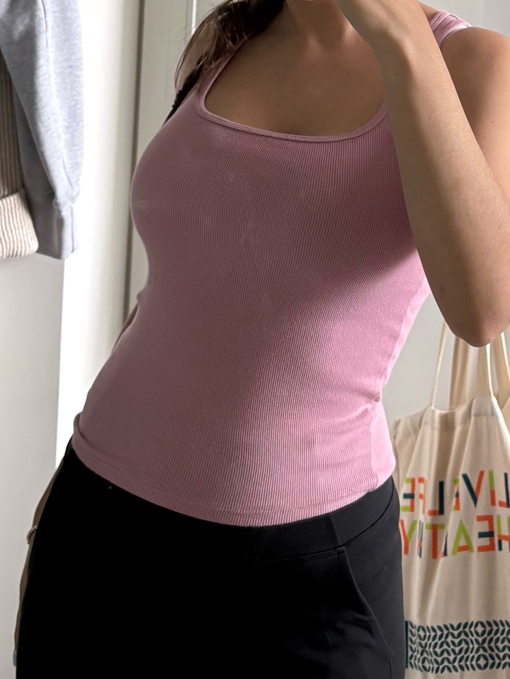 Aritzia Light Pink Ribbed Scoop Neck Tank